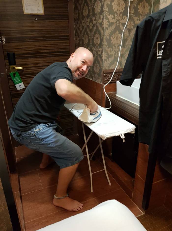 UKQual1HongKong-ShirtIroning