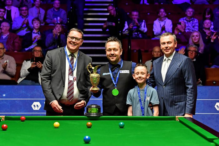 LeeWalkerWinnerWithSon